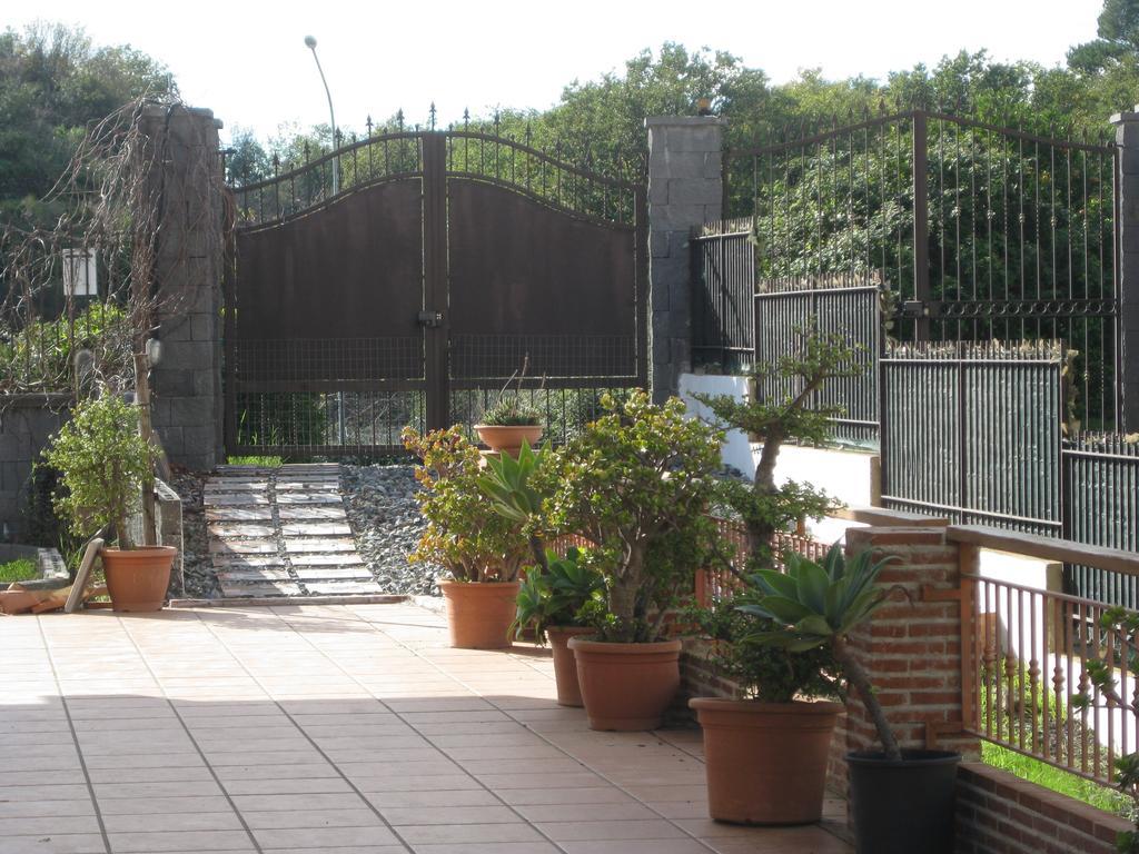 Villa Nina เตรคาสตาญิ ภายนอก รูปภาพ